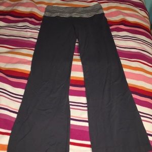 Lululemon grey groove (?) pant